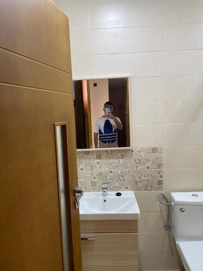 Appartement En M'Diq Centre Ville Pres De La Plage מראה חיצוני תמונה